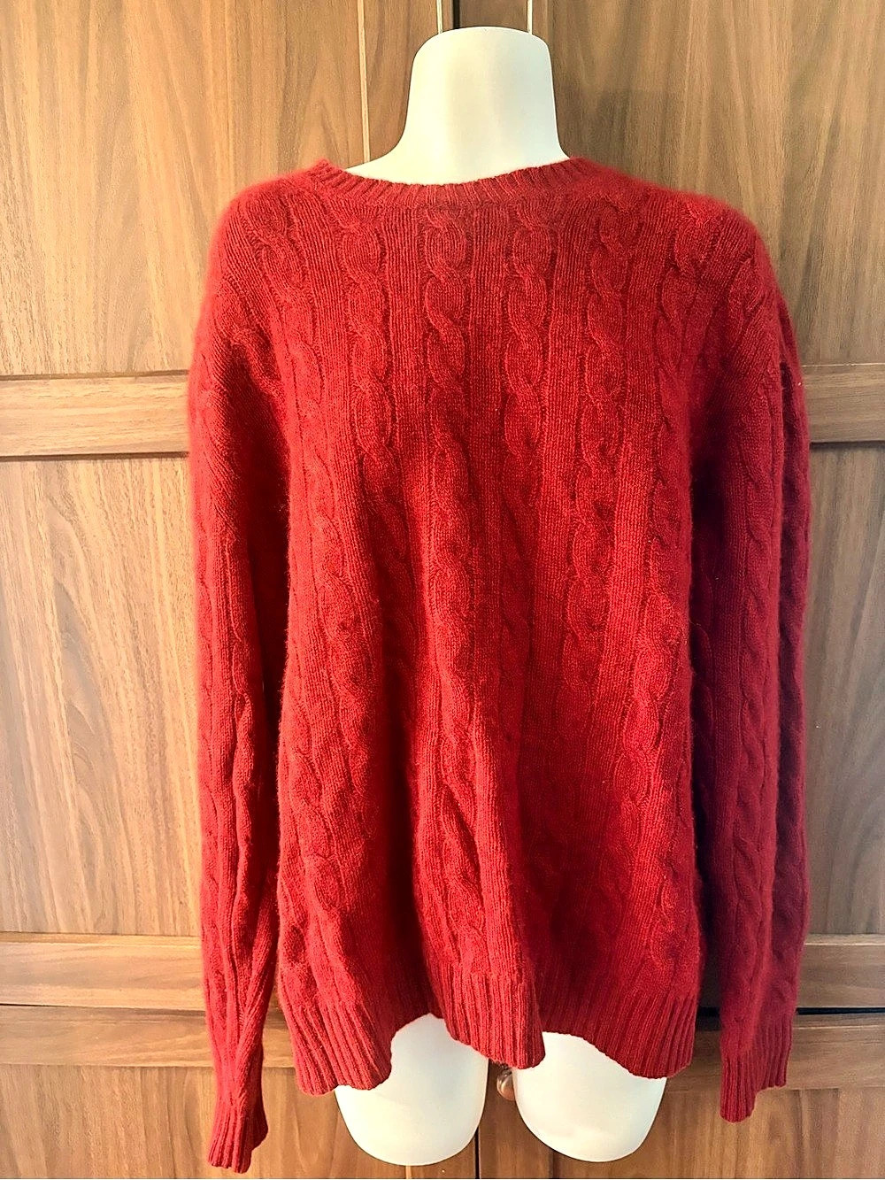 Grant Thomas 100% Cashmere Cable Knit in Red Large Like New